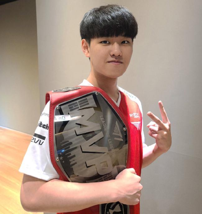 上赛季的欧 上赛季的欧