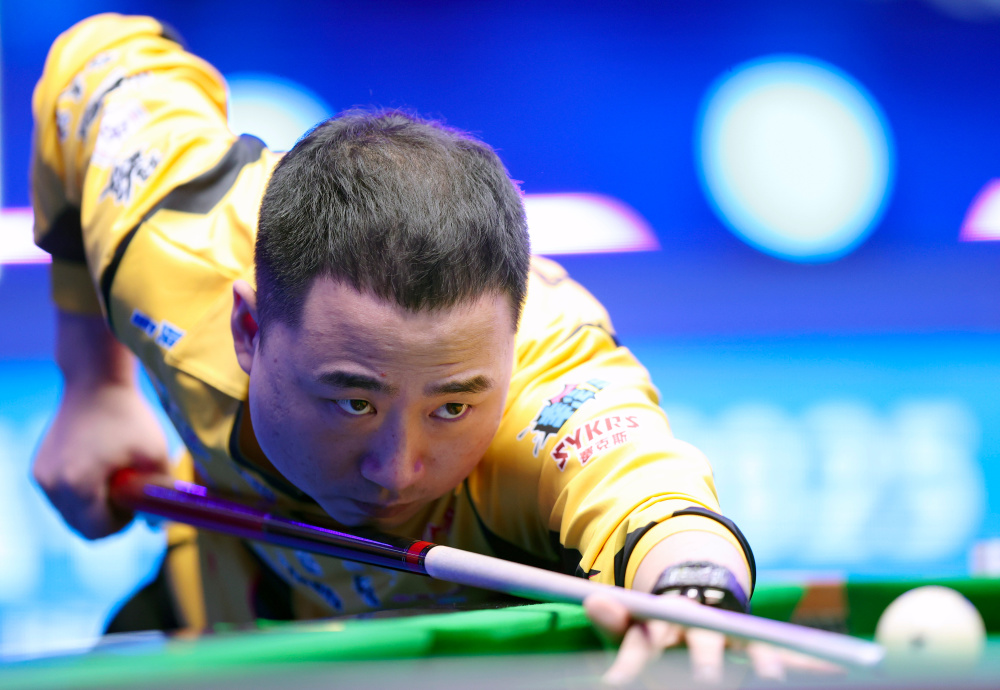 中锋在篮板 中锋在篮板