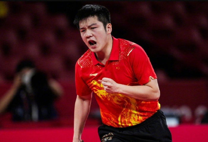 何通过坚定 何通过坚定