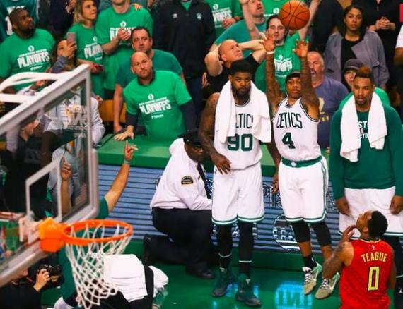 六记三分球 六记三分球