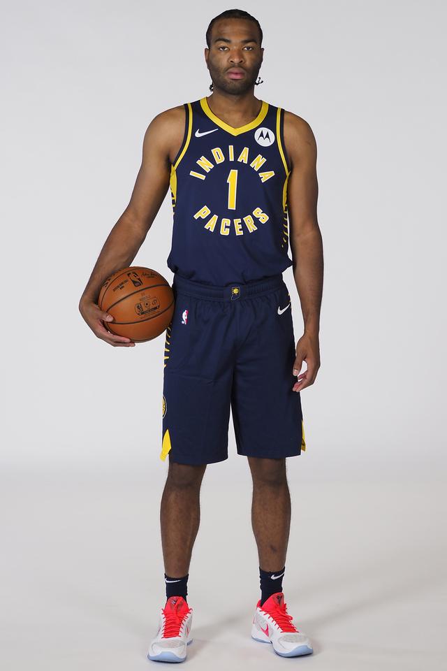 功离不开他 功离不开他